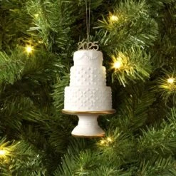 Christmas Ceramic Wedding Cake Ornament - Wondershopâ˘